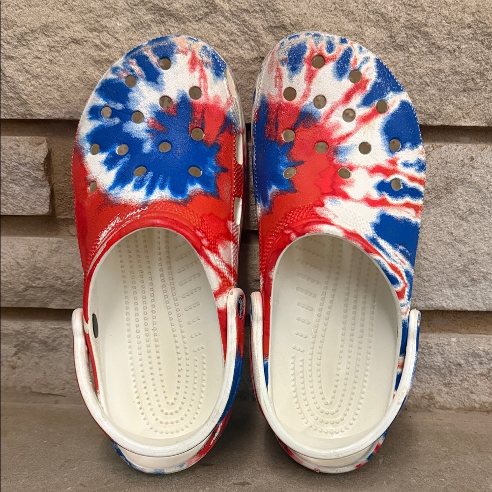 CROCS Red and Blue Patterned Loafers